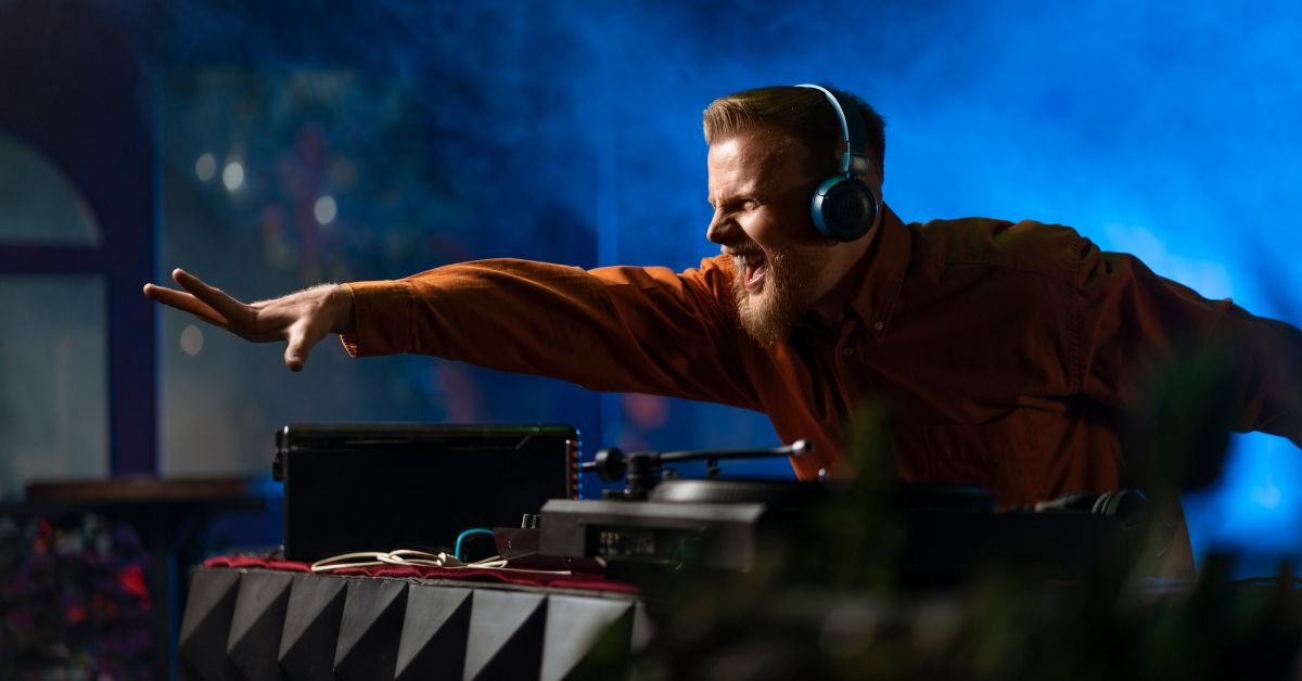 DJ On Board